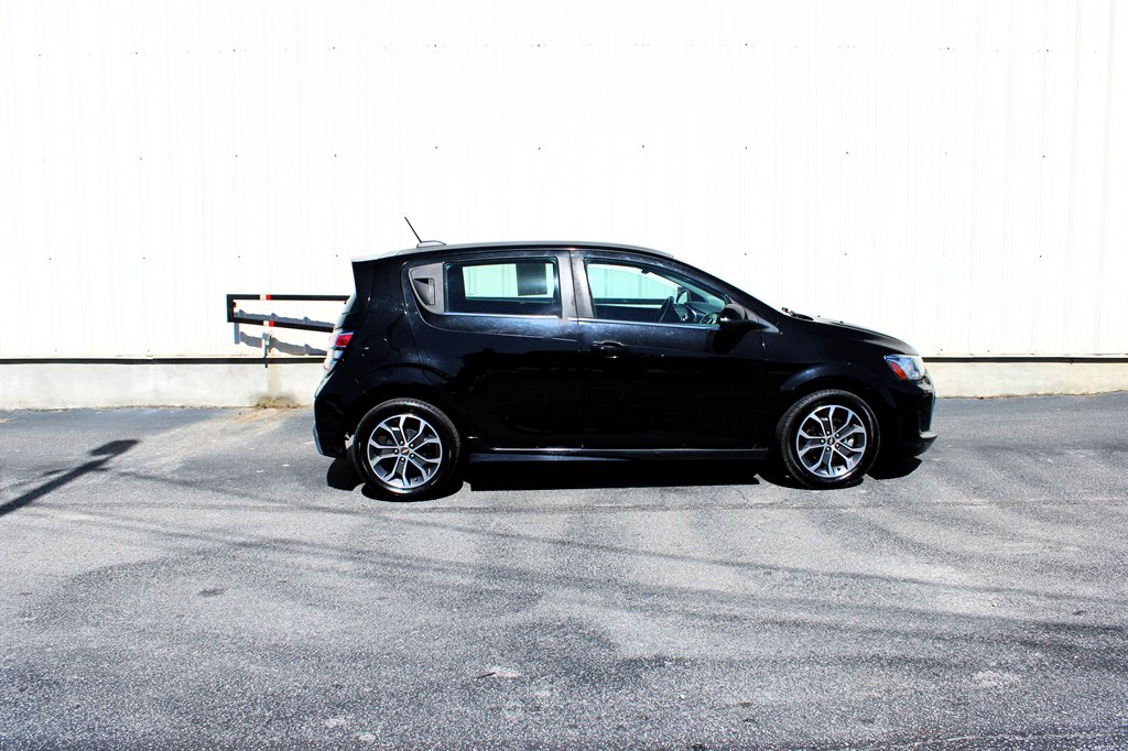 2017 Chevrolet Sonic LT