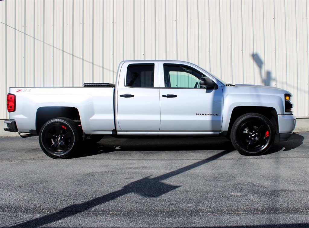 2018 Chevrolet Silverado 1500 LT's photo