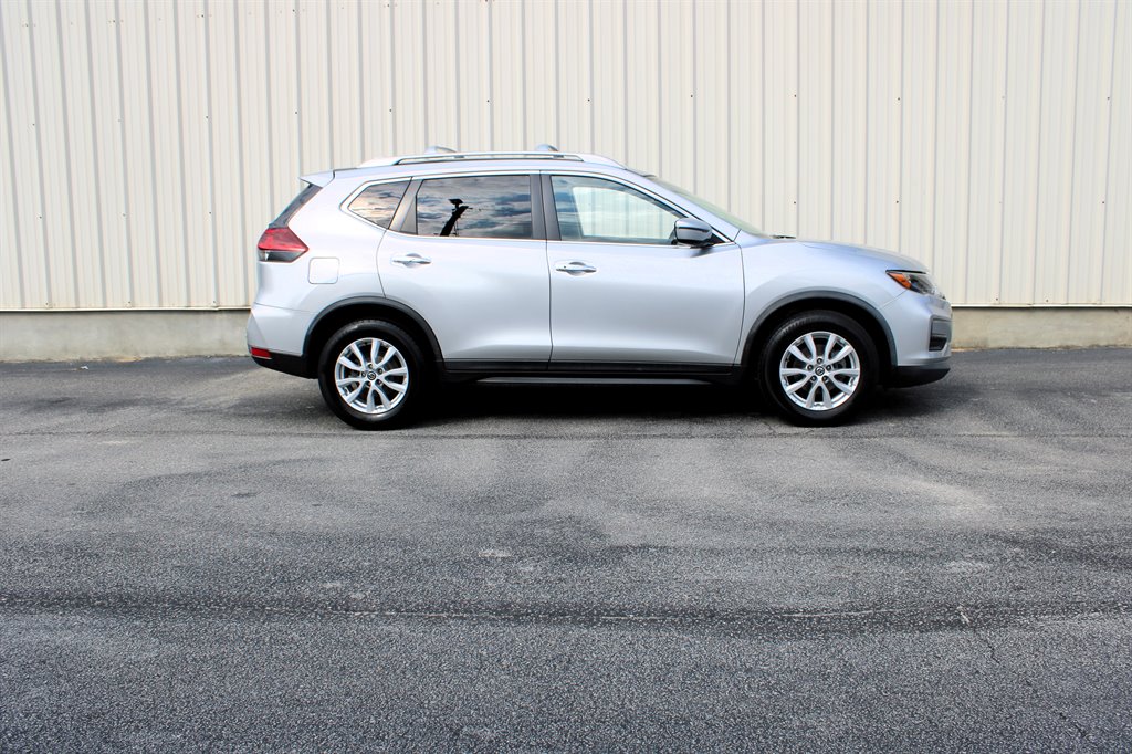 2020 Nissan Rogue SV