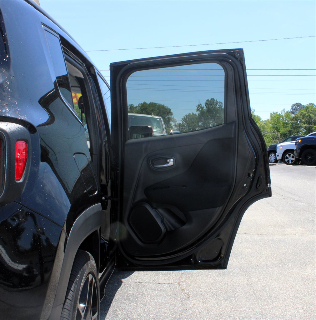 2020 Jeep Renegade Orange Edition - Photo 9