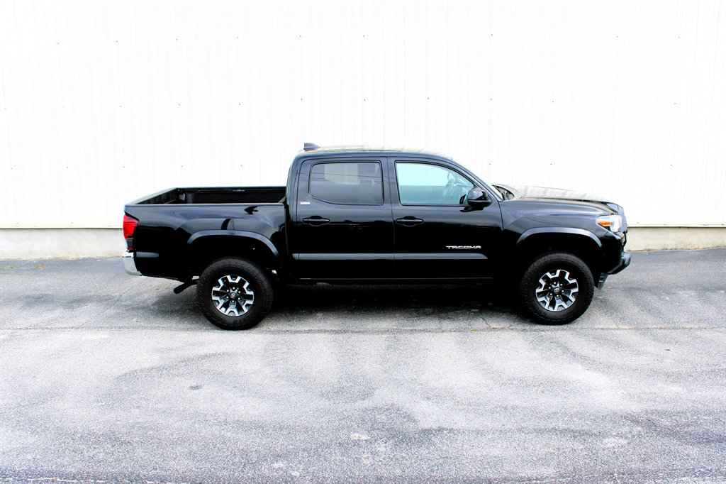 2022 Toyota Tacoma SR5