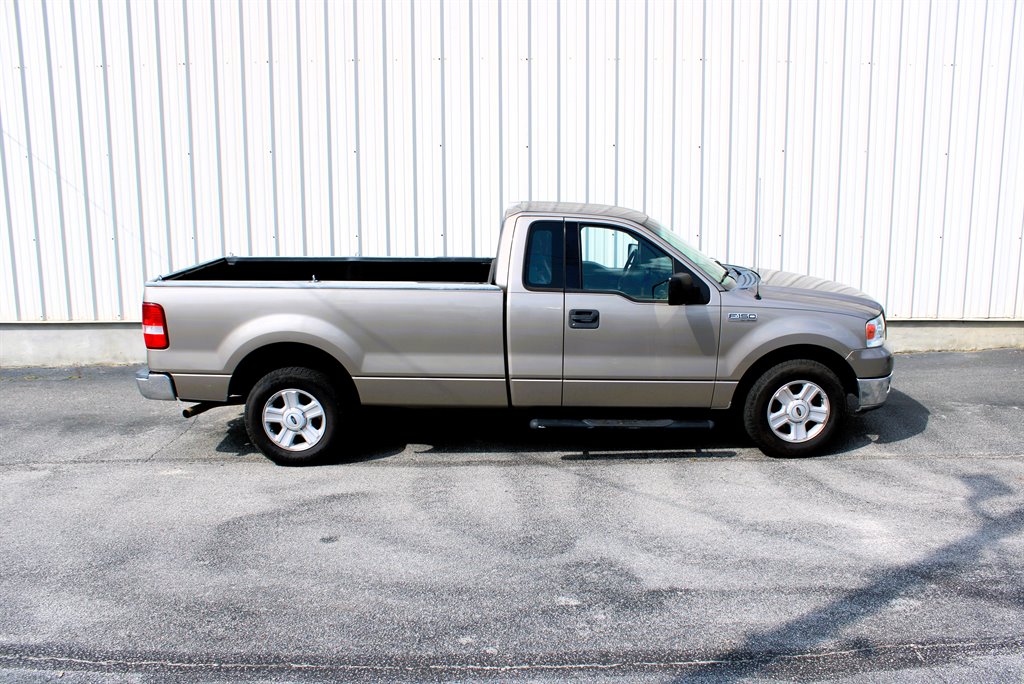 2004 Ford F-150 XL