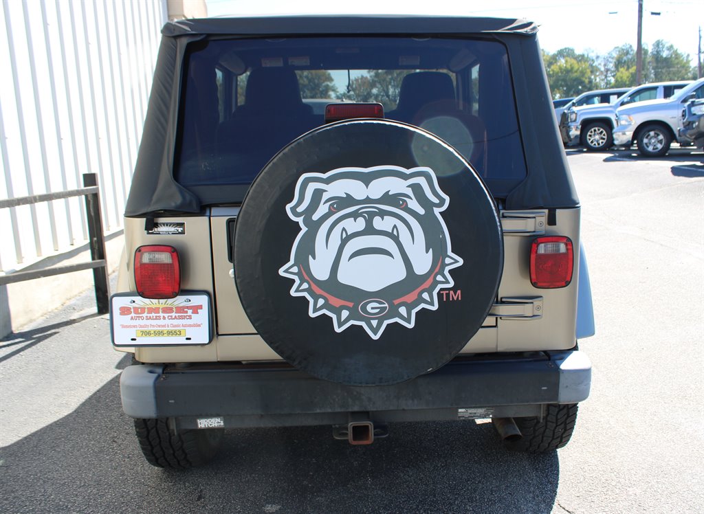 Jeep Wrangler photo 5