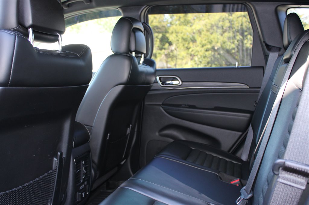 Jeep Grand Cherokee photo 25