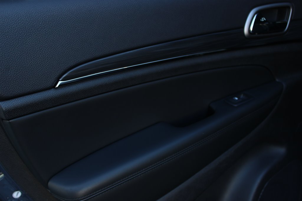 Jeep Grand Cherokee photo 15