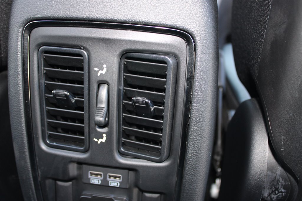 Jeep Grand Cherokee photo 23