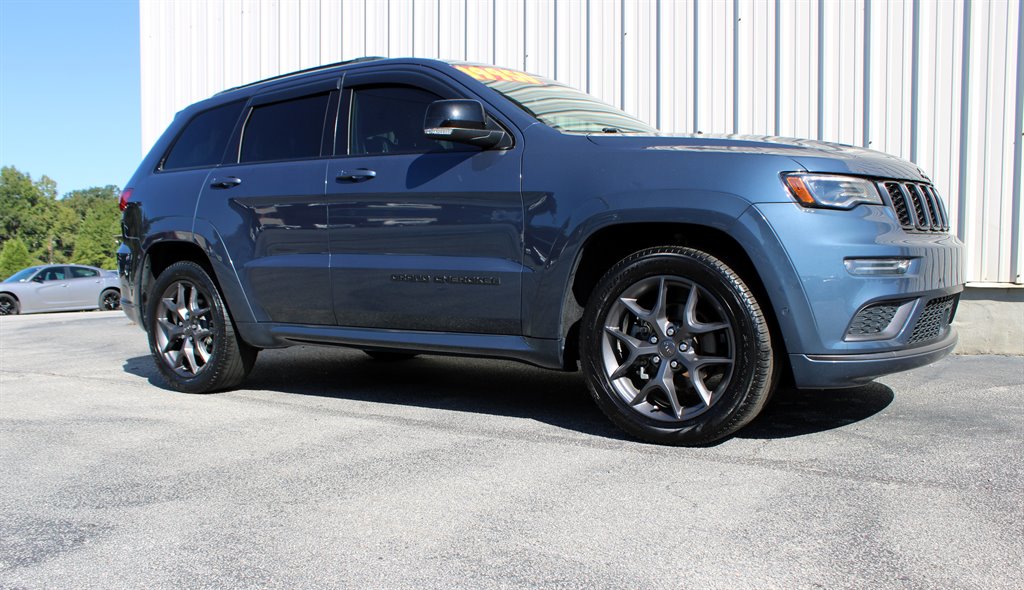 Jeep Grand Cherokee photo 2