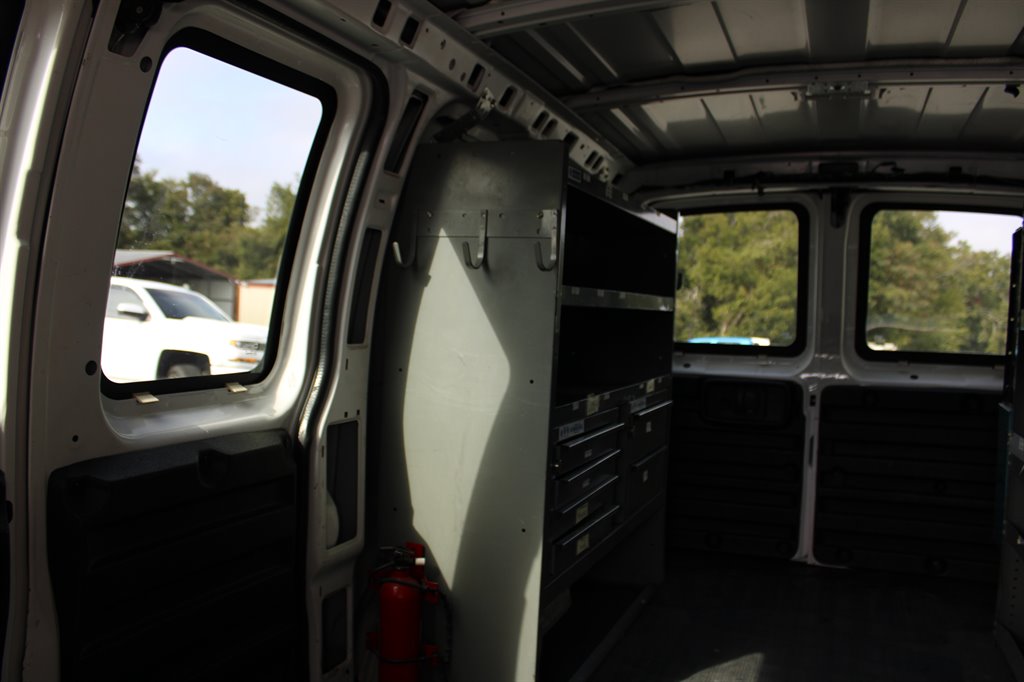 Chevrolet G2500 Vans photo 6