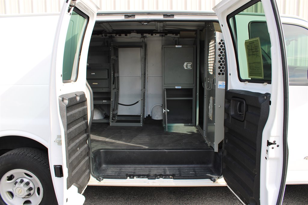 Chevrolet G2500 Vans photo 13