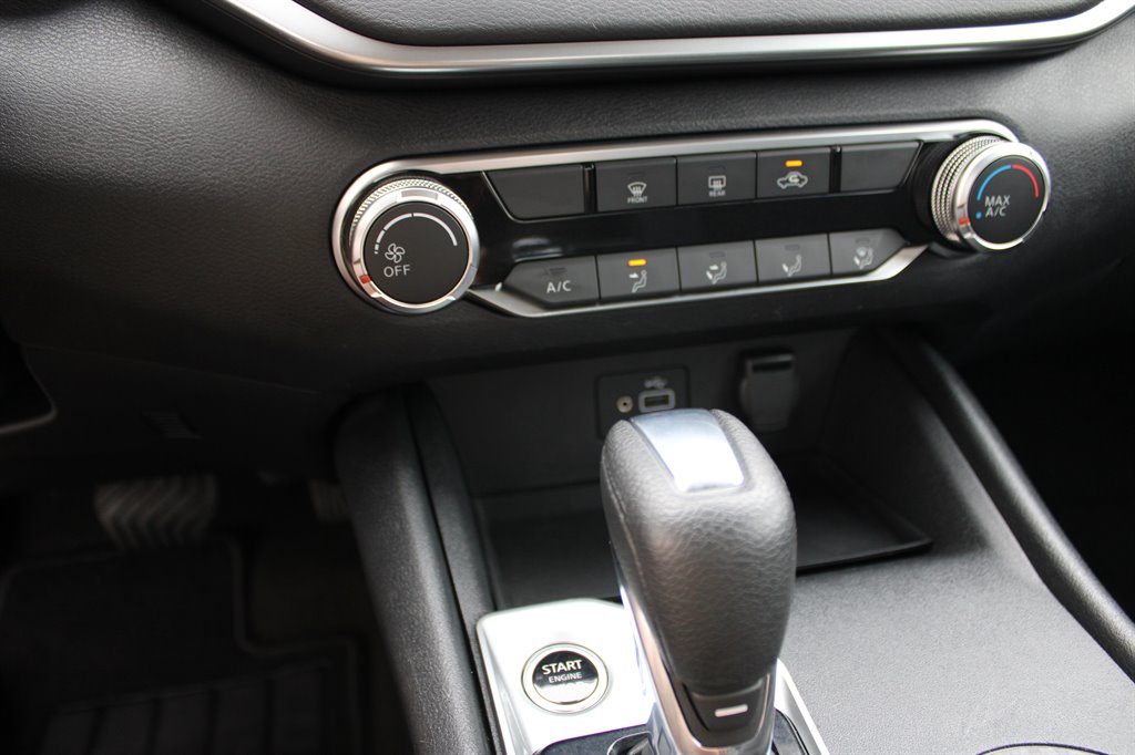 Nissan Altima photo 12