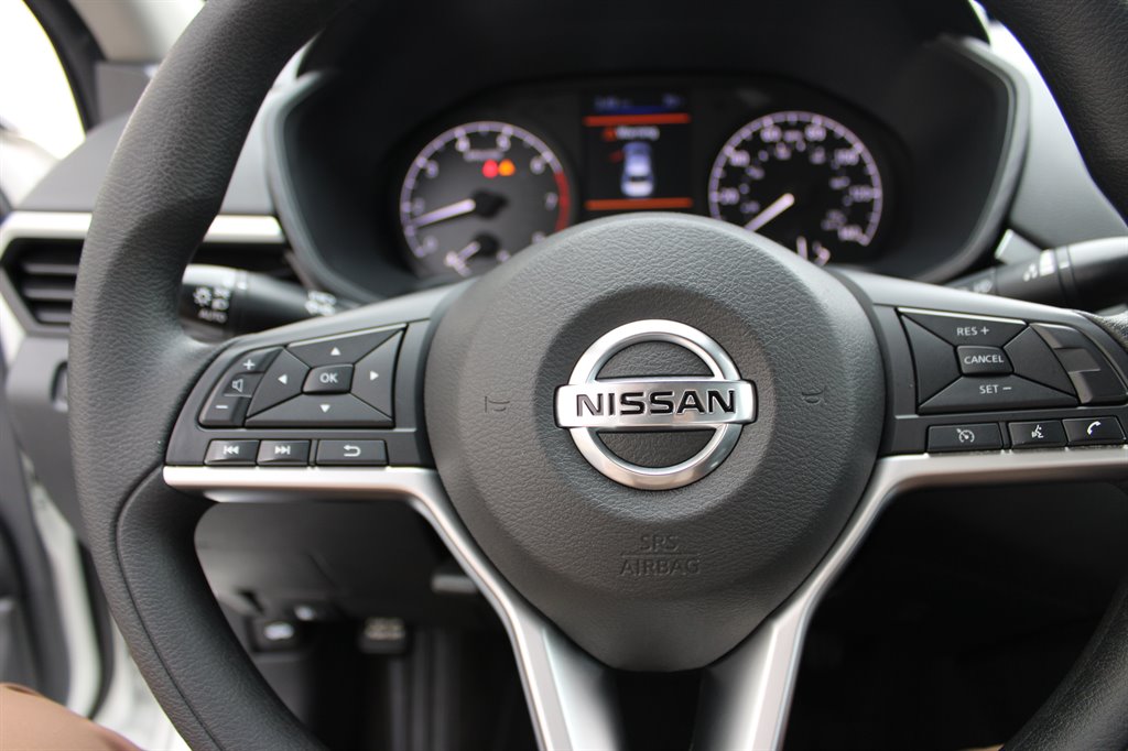 Nissan Altima photo 9