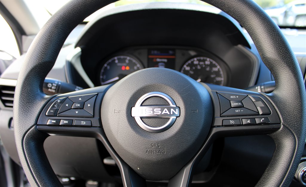 Nissan Altima photo 9