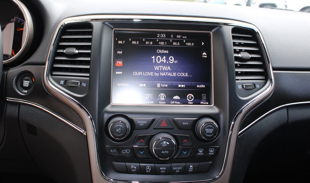 Jeep Grand Cherokee photo 12