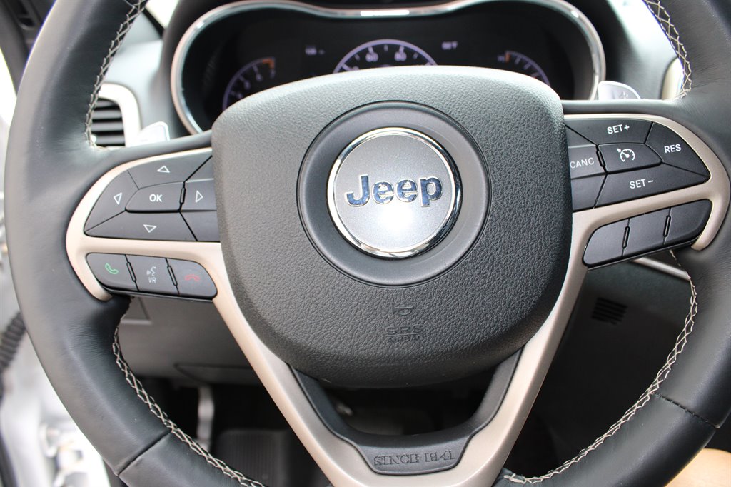 Jeep Grand Cherokee photo 10