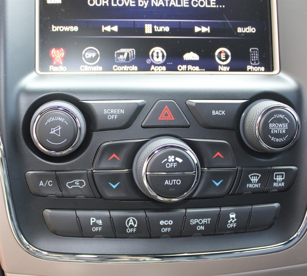 Jeep Grand Cherokee photo 13