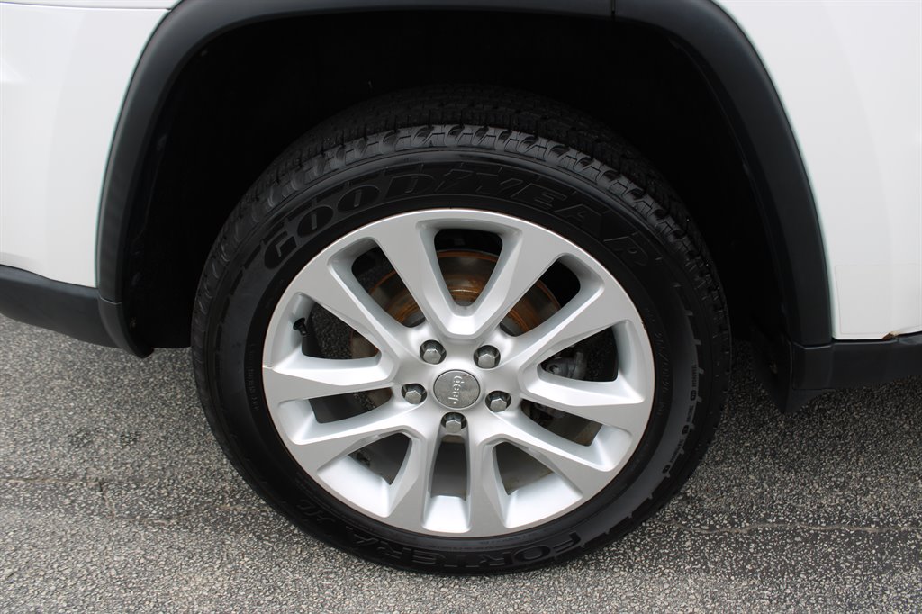 Jeep Grand Cherokee photo 4