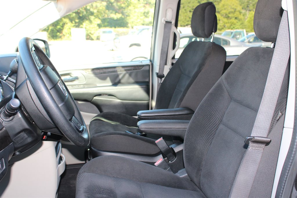 Dodge Grand Caravan photo 10