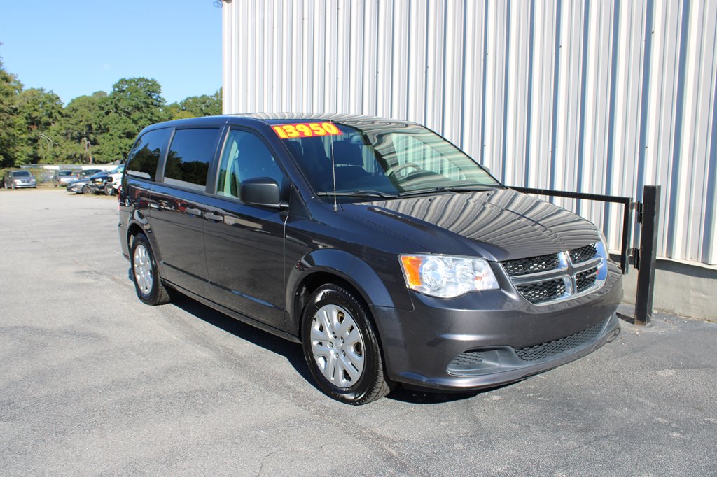 Dodge Grand Caravan photo 4