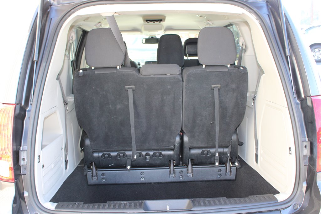 Dodge Grand Caravan photo 7