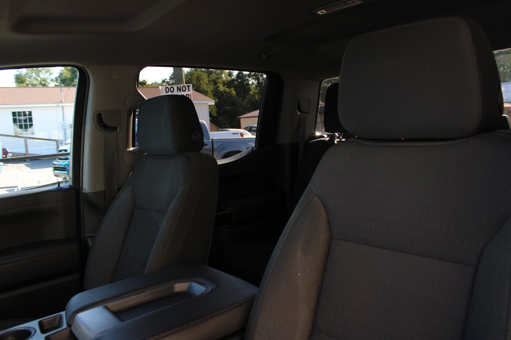 Chevrolet Silverado photo 11