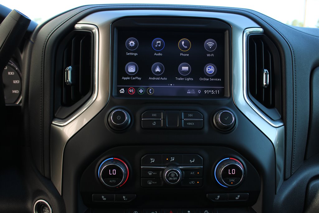 Chevrolet Silverado photo 15