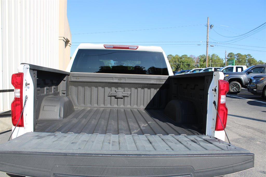 Chevrolet Silverado photo 7