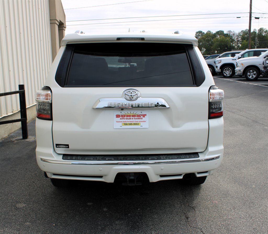 Toyota 4Runner photo 4
