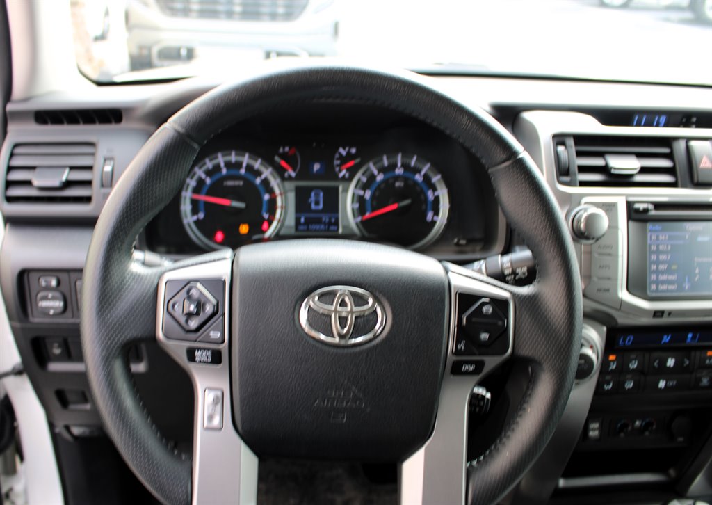 Toyota 4Runner photo 6