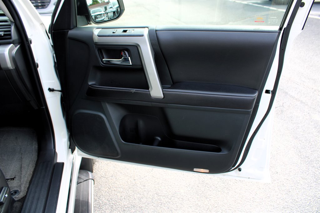 Toyota 4Runner photo 11
