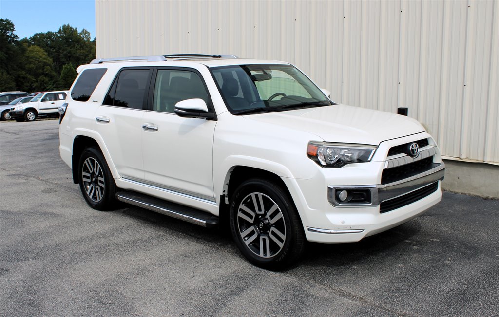 Toyota 4Runner photo 2