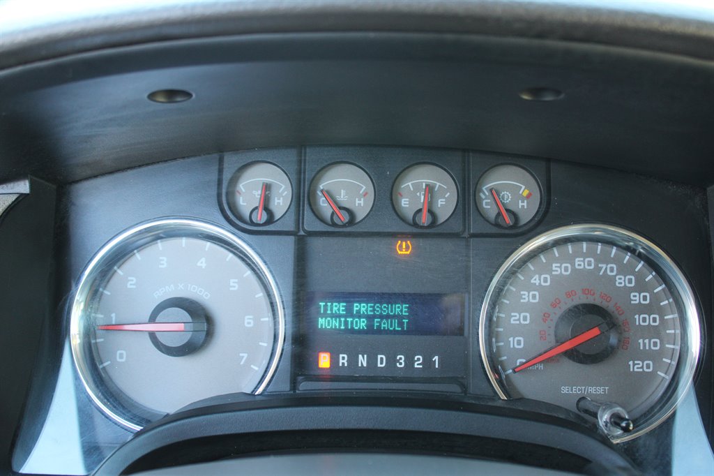 Ford F-150 photo 13