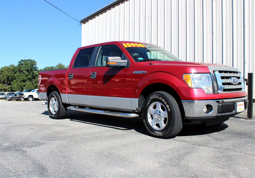 Ford F-150 photo 2