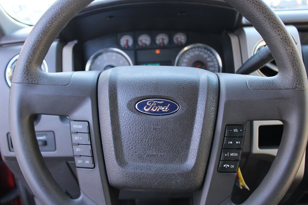 Ford F-150 photo 12