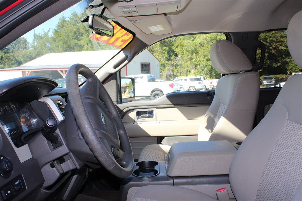 Ford F-150 photo 8