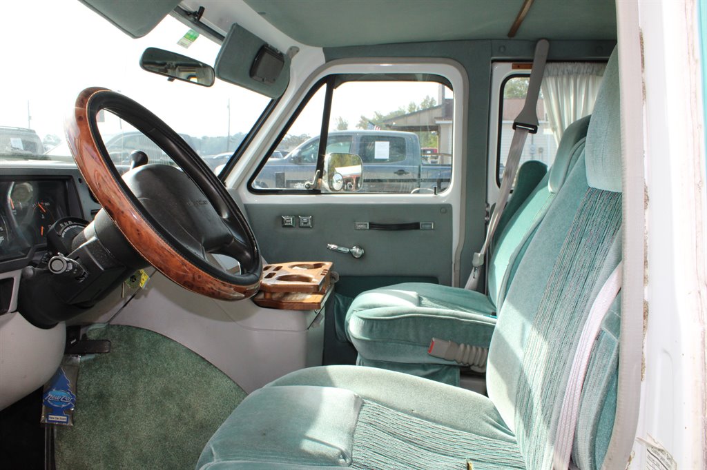 Chevrolet G20 Vans photo 6