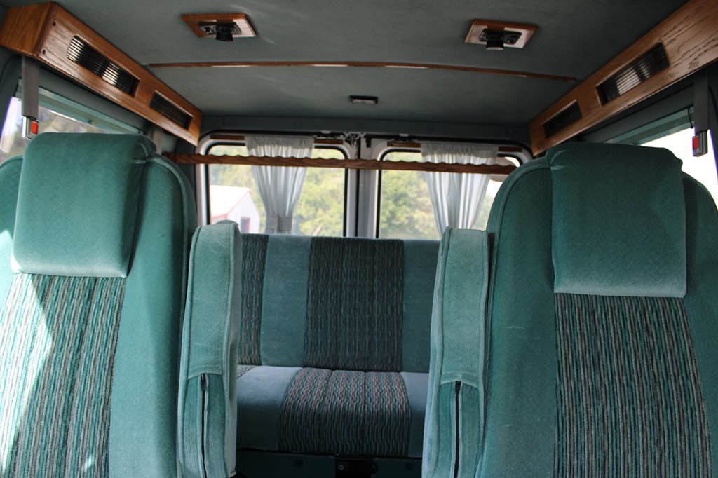 Chevrolet G20 Vans photo 11