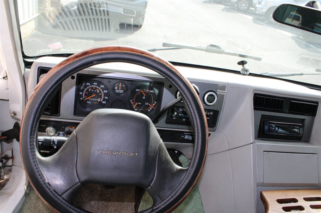 Chevrolet G20 Vans photo 7