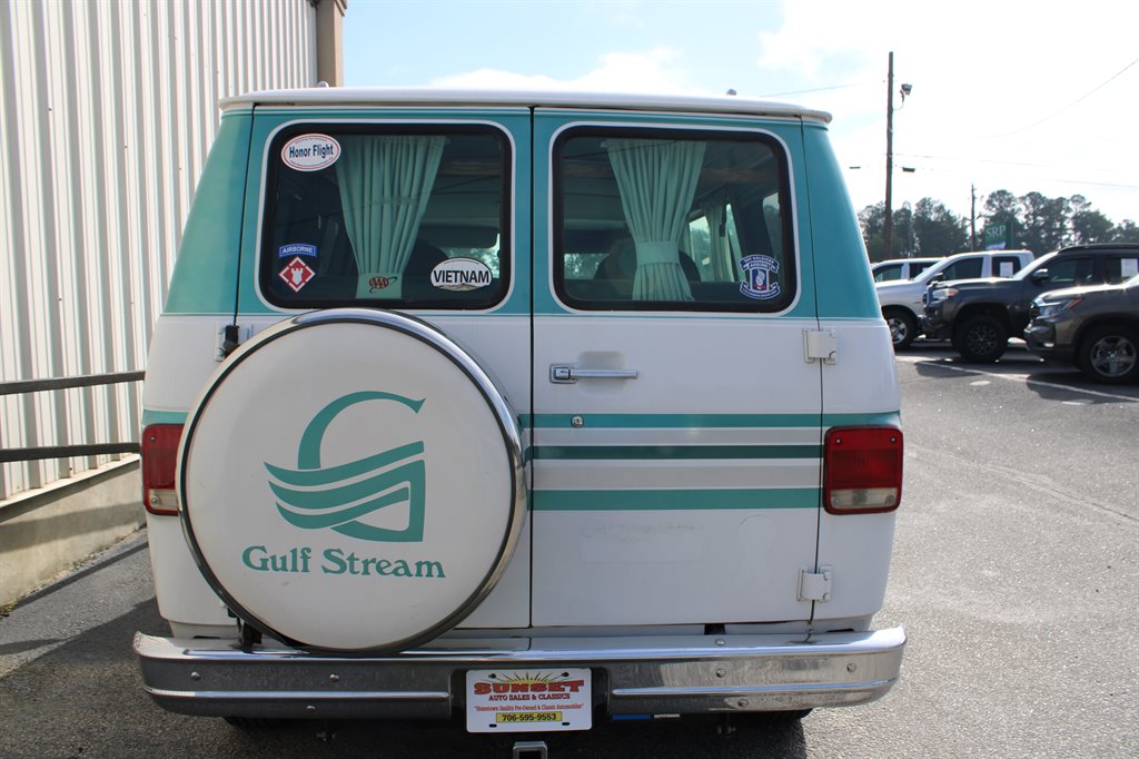 Chevrolet G20 Vans photo 4