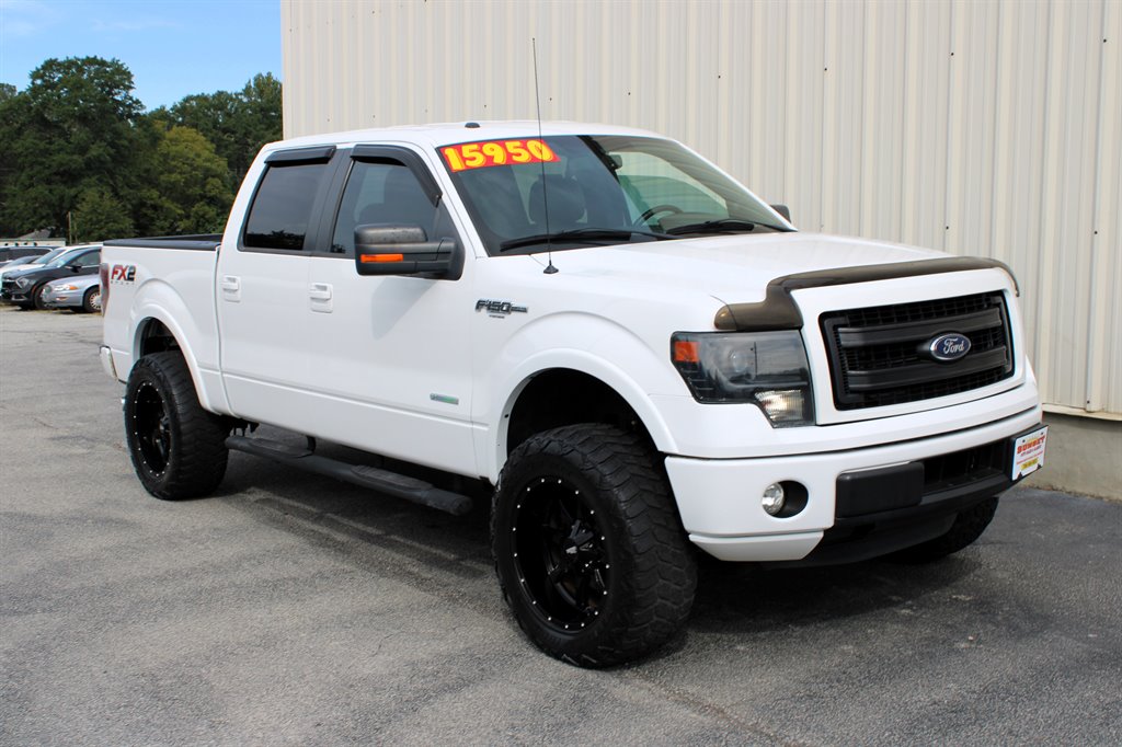 Ford F-150 photo 2