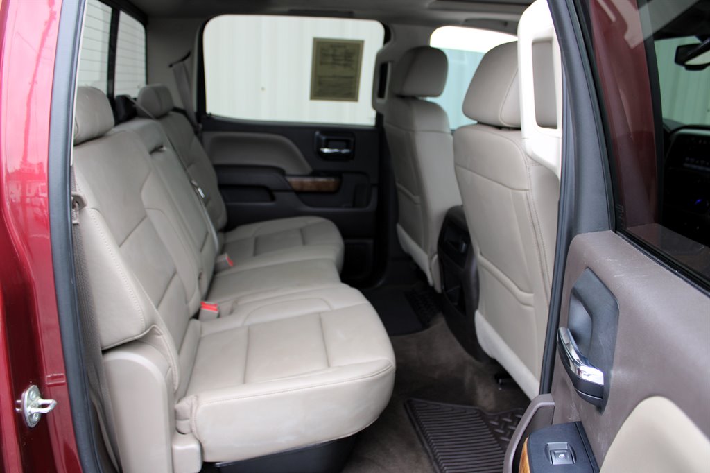 GMC Sierra photo 14