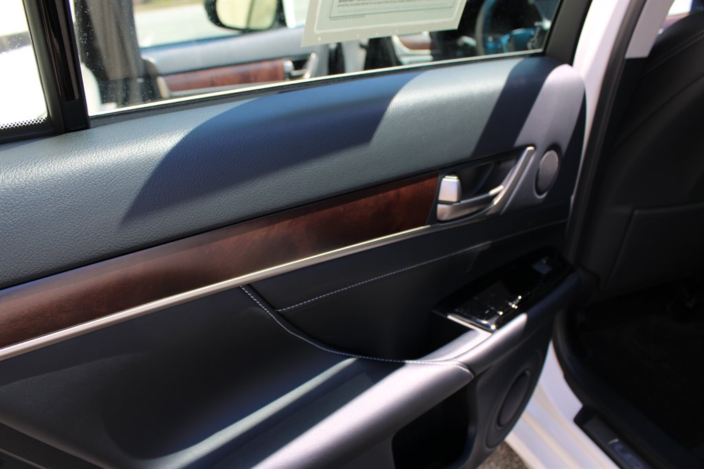 Lexus GS photo 17