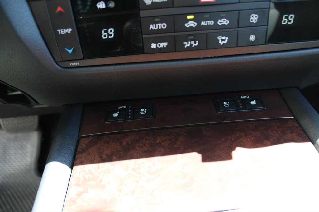 Lexus GS photo 13