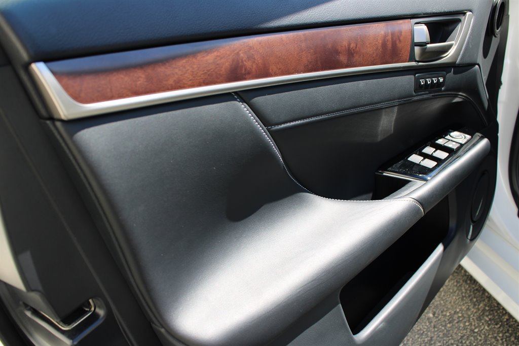 Lexus GS photo 6