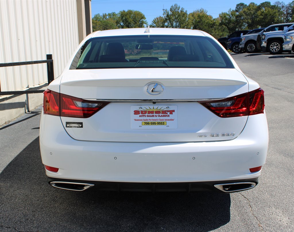 Lexus GS photo 5