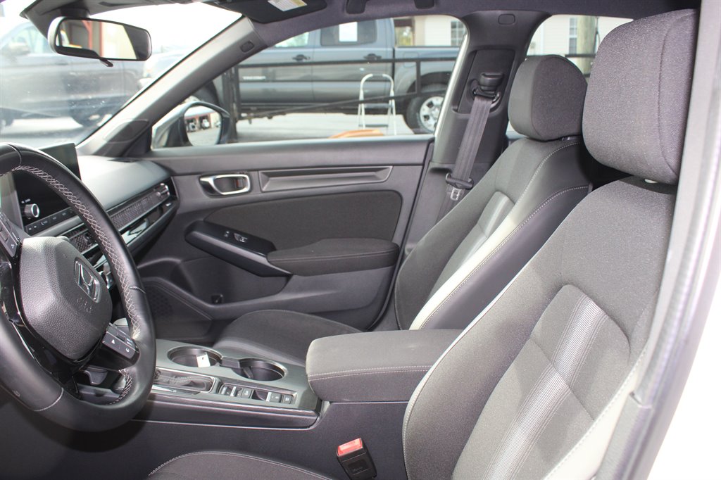 Honda Civic photo 10