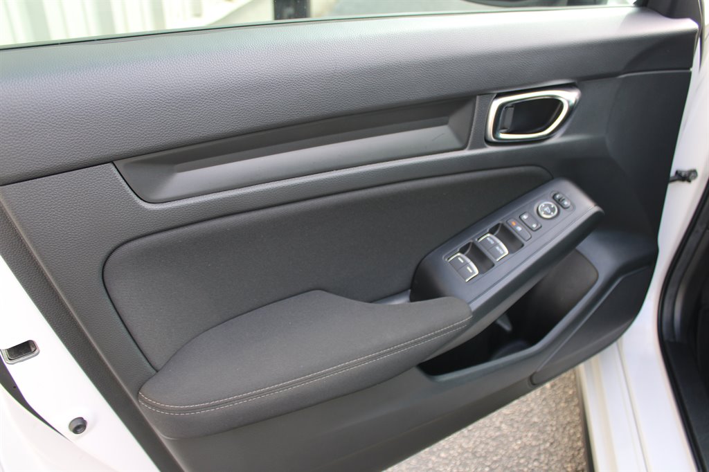 Honda Civic photo 9
