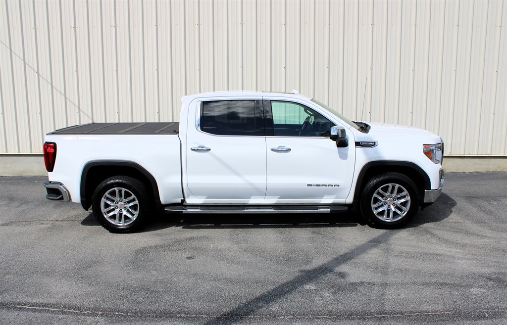 GMC Sierra photo 2