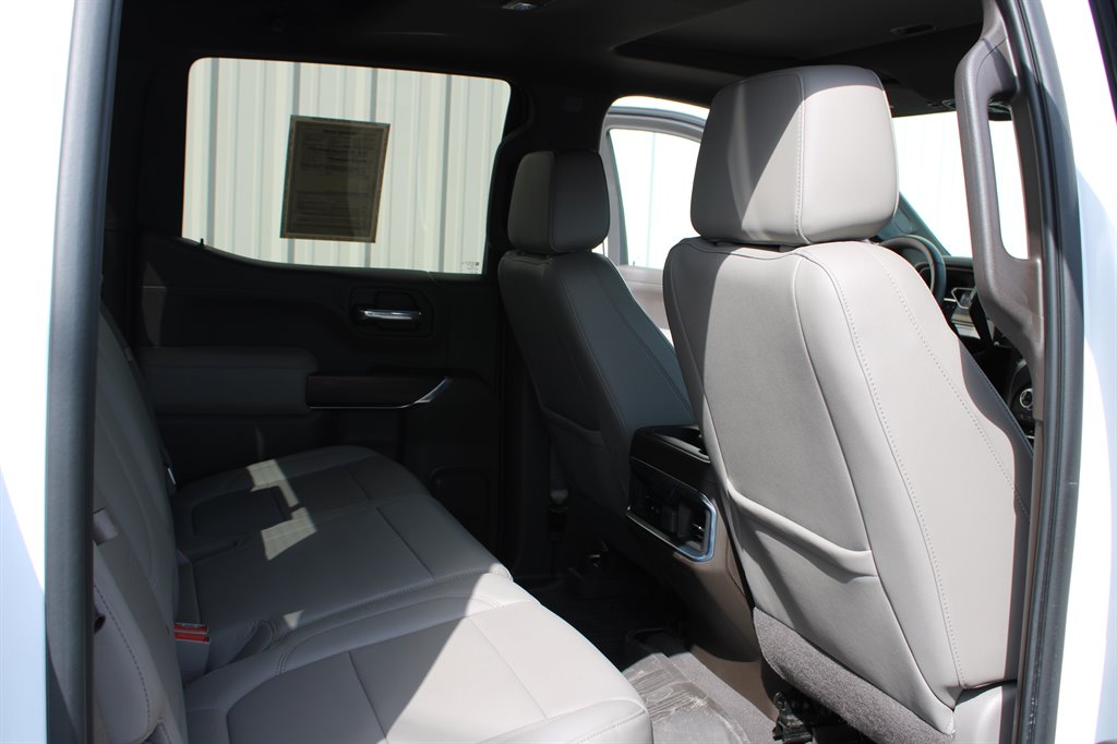 GMC Sierra photo 26