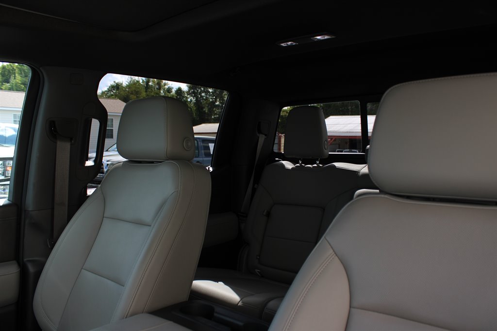 GMC Sierra photo 11