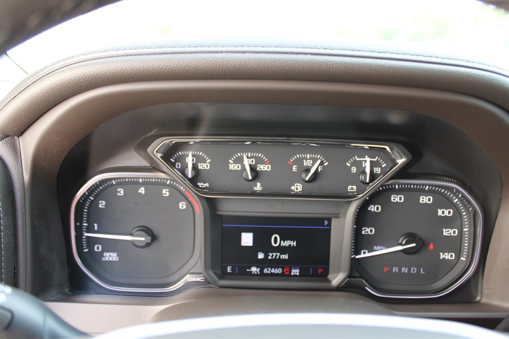GMC Sierra photo 16